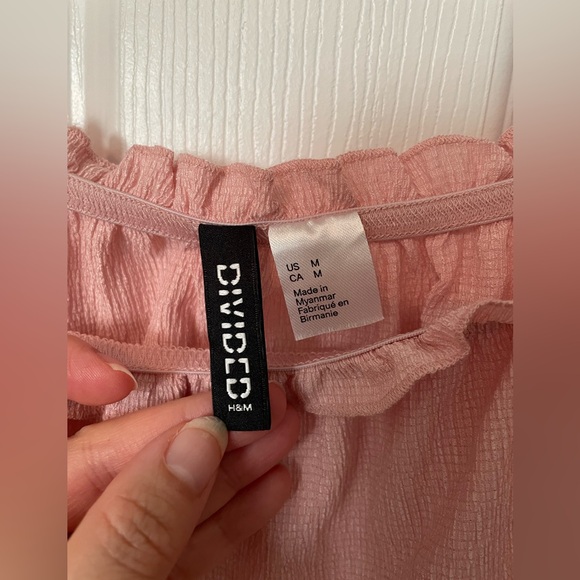 Divided Off The Shoulder Ruffle Trim Ruched Short Sleeve Blouse Crop Top - Picture 4 of 5